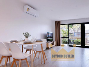 2b1b Prime Location - 10 Sec Walk to Sunday Market, Auckland